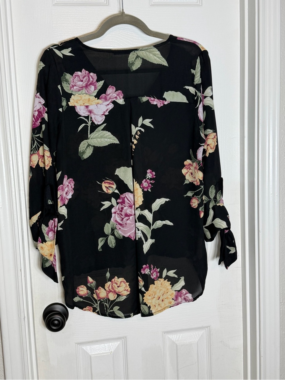 West Kei Black Floral Surplice Blouse Tie Sleeve Top Size Large - Picture 3 of 5